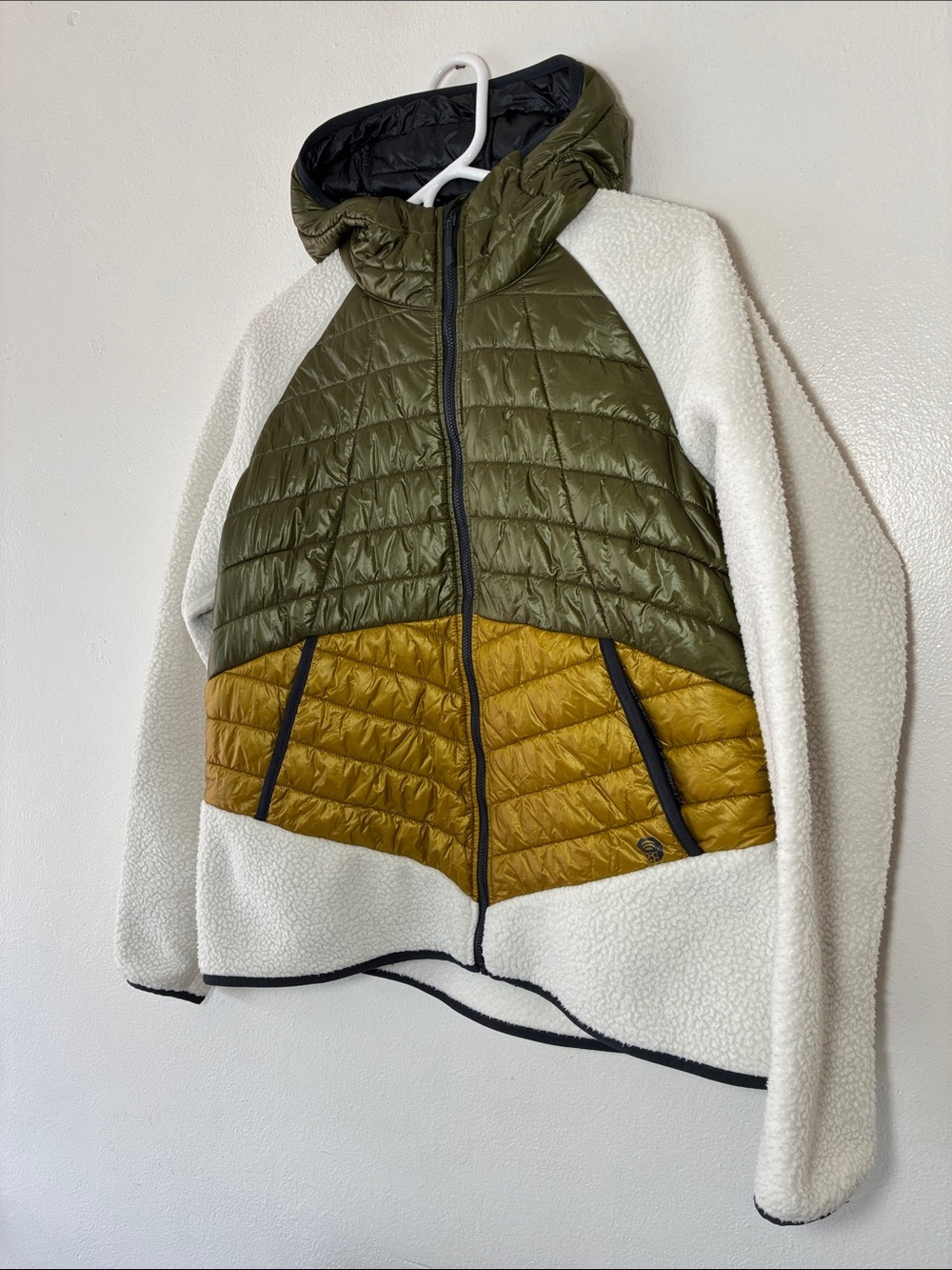 MOUNTAIN HARDWEAR Altius Hoody Fleece Puffer - Picture 2 of 16